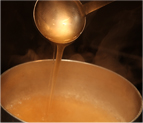 【A】を鍋に入れ一煮立ちさせ、水溶き片栗粉でとろみをつける